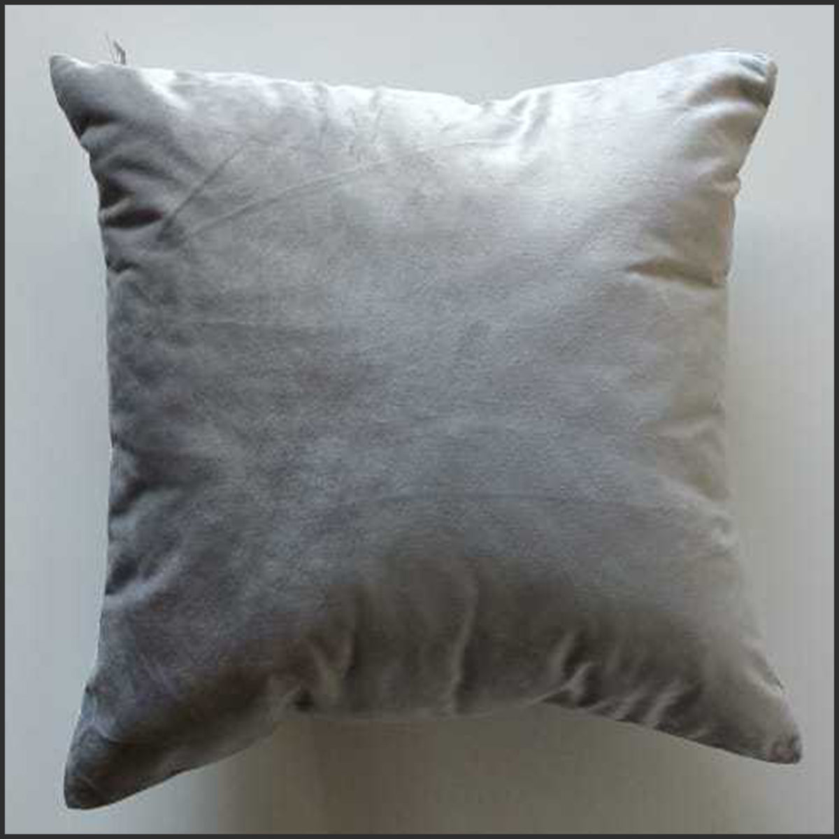 Cojin Velvet Gris Claro