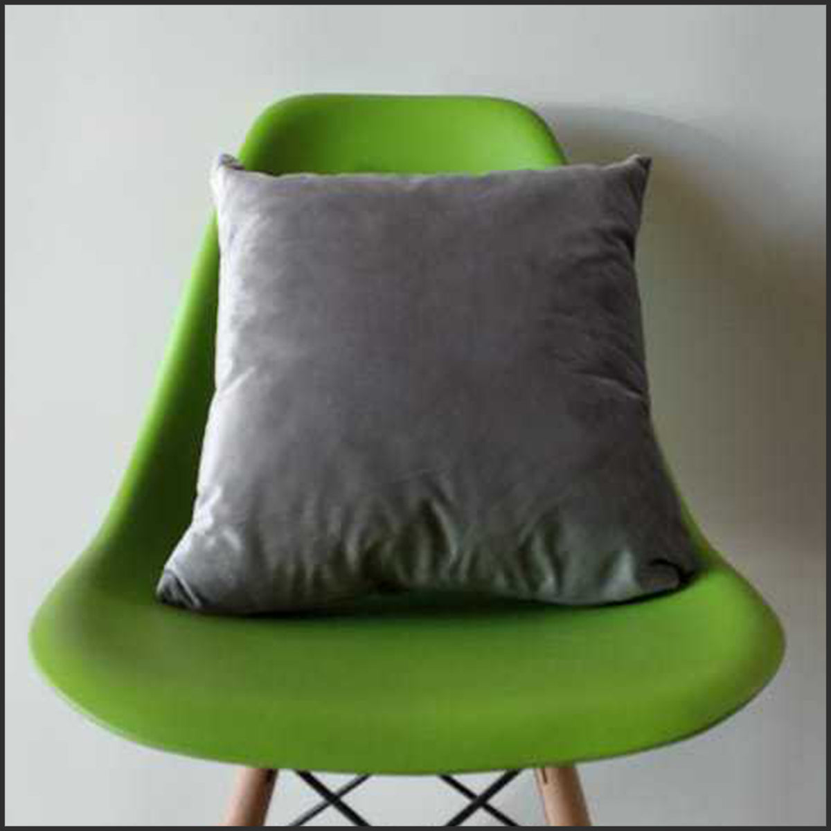 Cojin Velvet Gris Claro